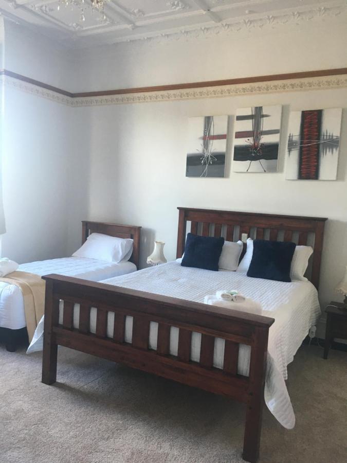 Sahara Guest House Dunedin Extérieur photo