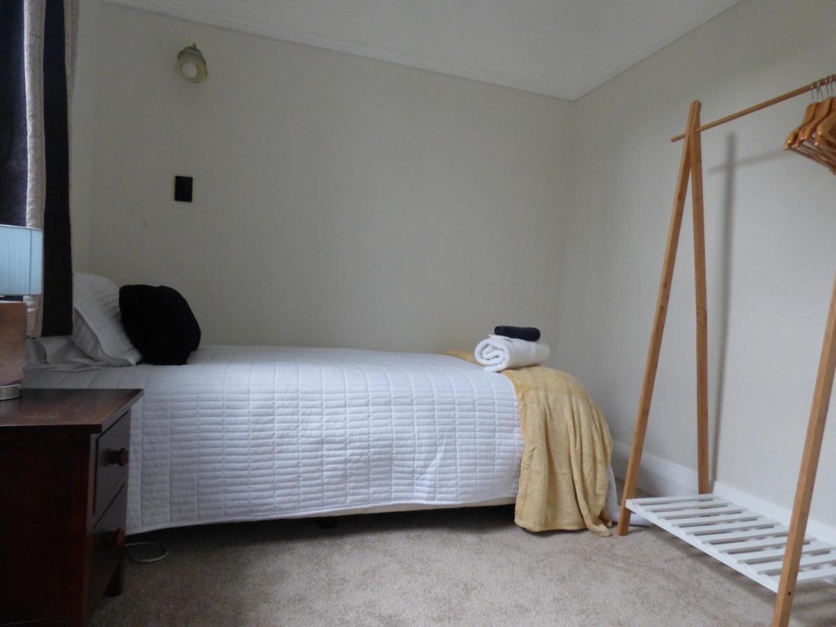 Sahara Guest House Dunedin Extérieur photo